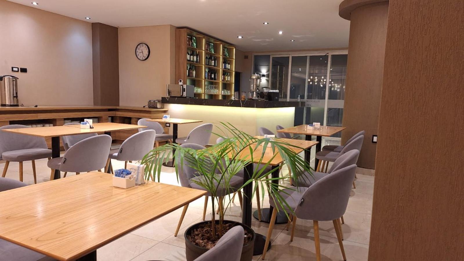 Hotel Alvarado Suites Сальта Экстерьер фото